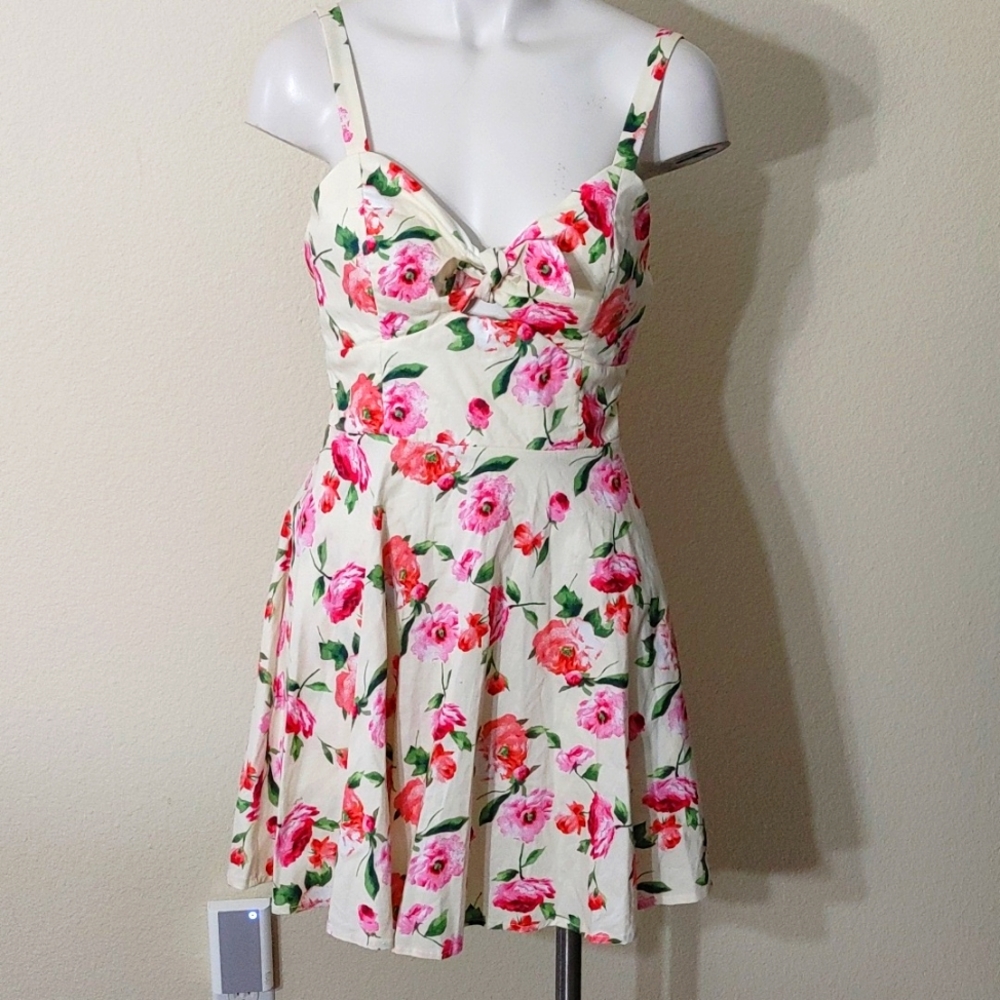 Speechless cream with colorful flowers mini dress size small.